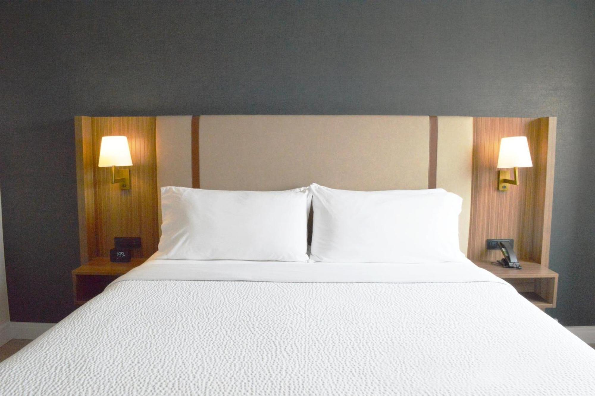 Holiday Inn & Suites Winnipeg Downtown By Ihg Εξωτερικό φωτογραφία