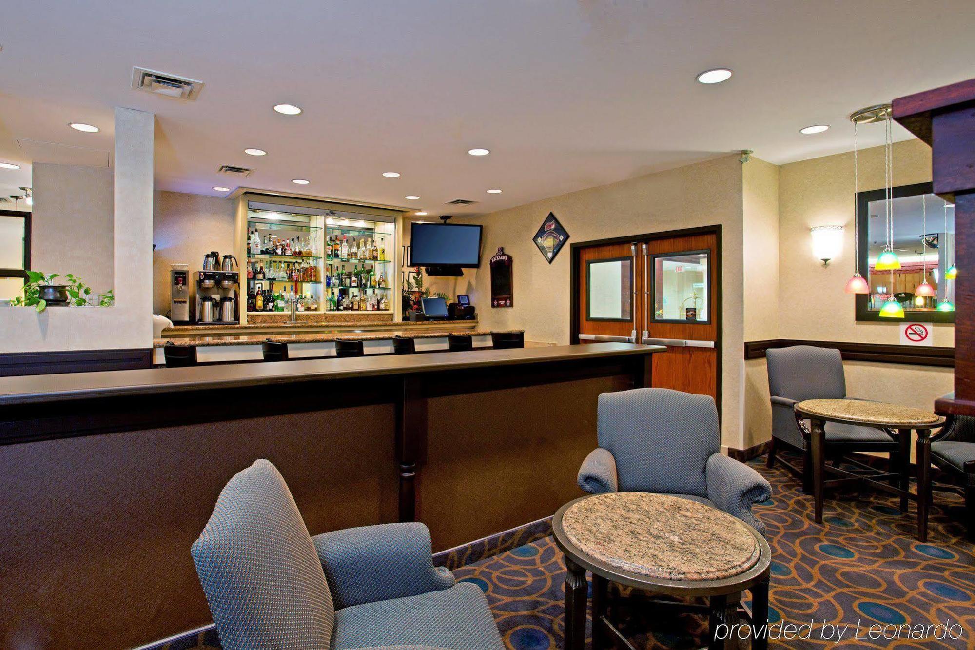 Holiday Inn & Suites Winnipeg Downtown By Ihg Εξωτερικό φωτογραφία